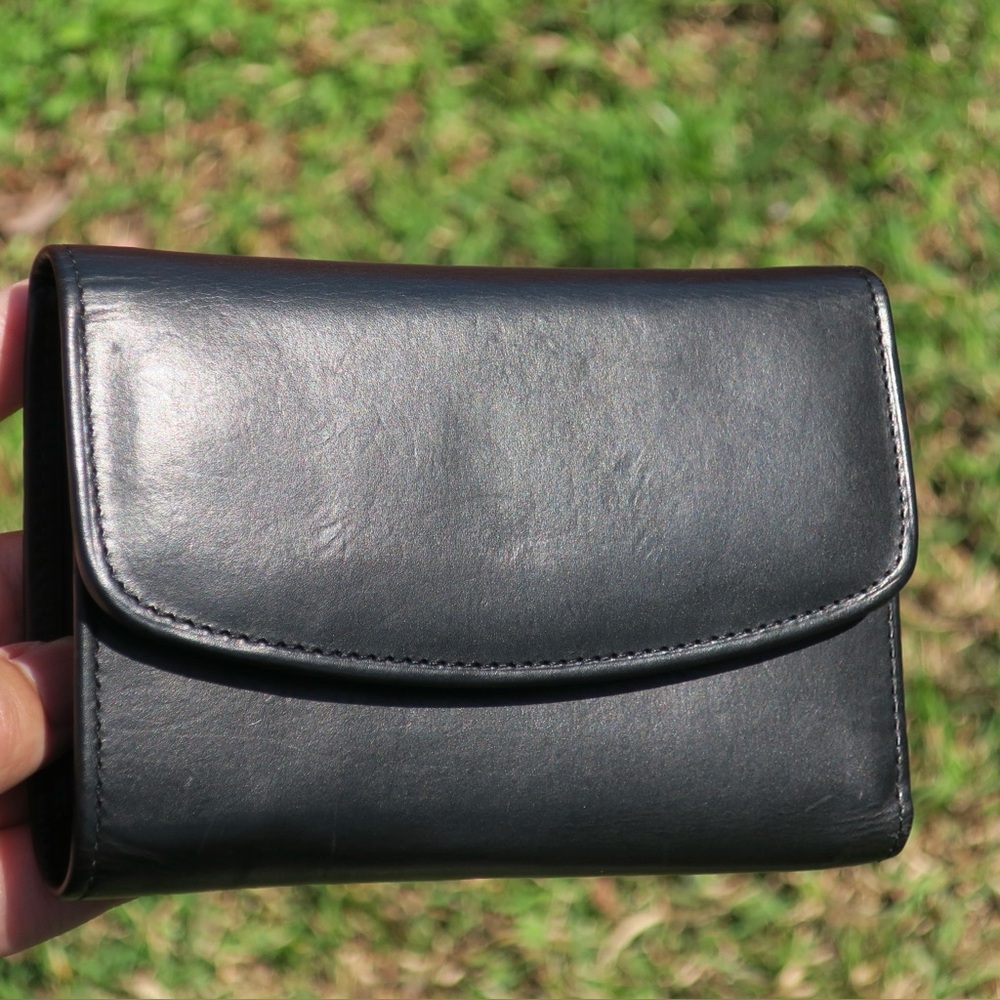 Vintage 90’s Coach Leather Wallet